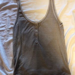 Button tank top